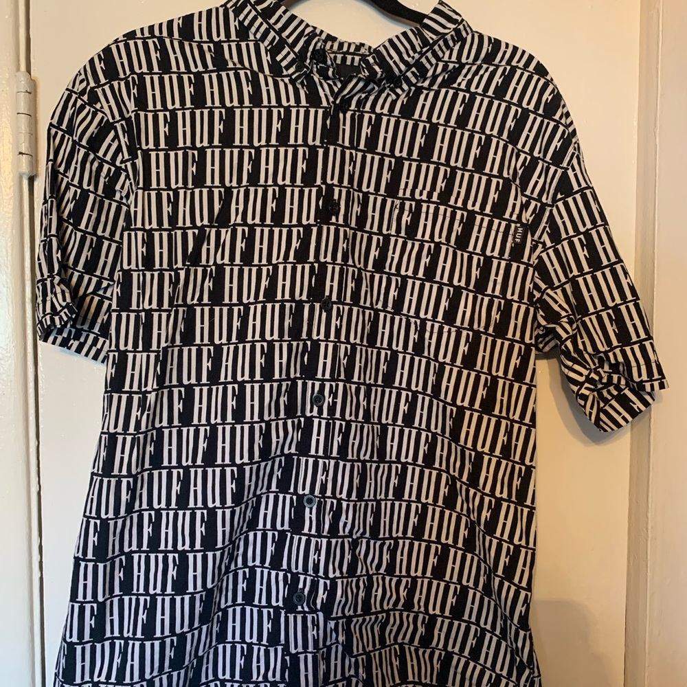 HUF button-up shortsleeve